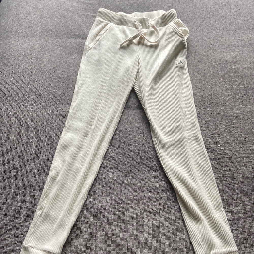 Alo Muse Sweat pant Ivory
